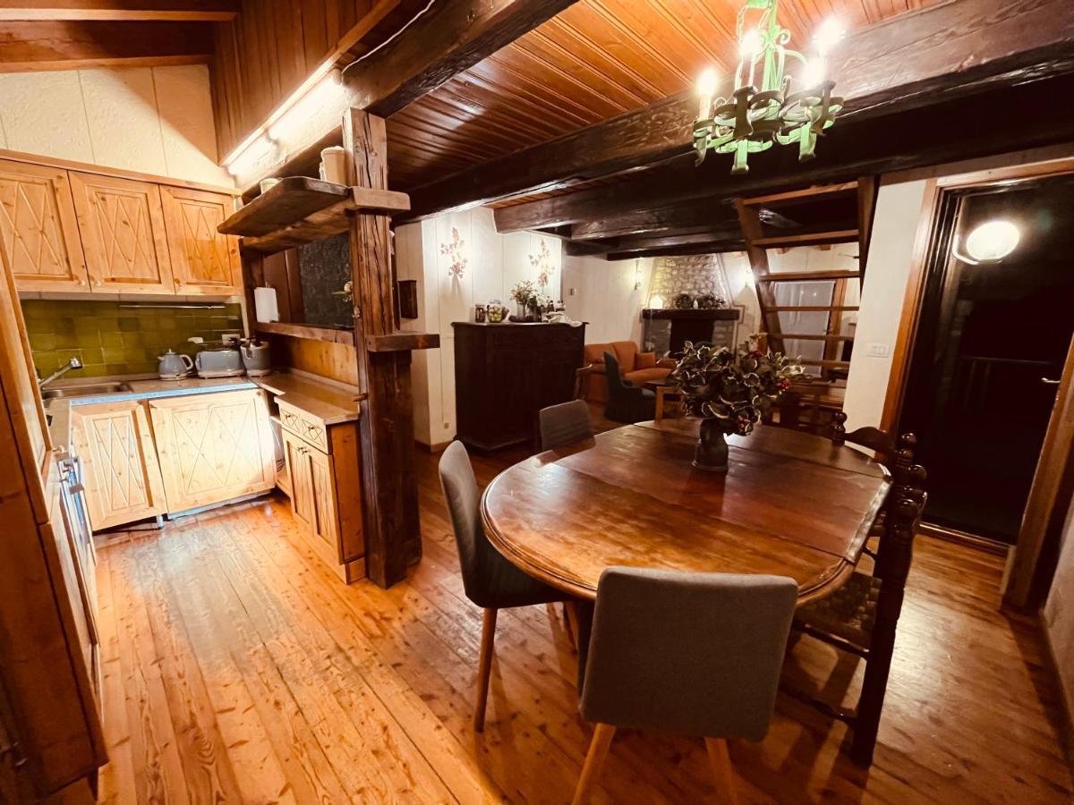 Chalet Blanc "Coeur Sapin" 库马约尔 外观 照片