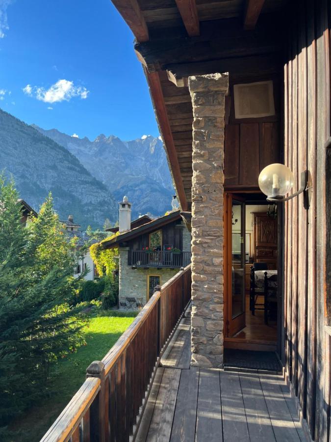 Chalet Blanc "Coeur Sapin" 库马约尔 外观 照片